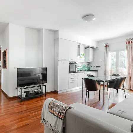 Irnerio 43 By District * Bologna